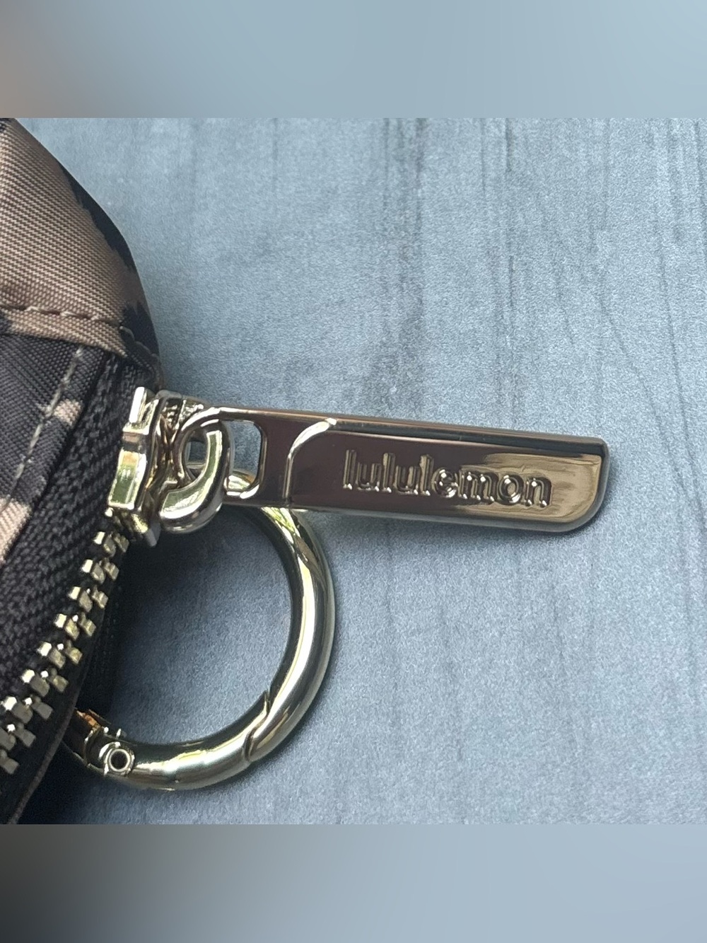 NWT Lululemon Everywhere Belt Bag Nano In True Leopard/Night Brown/Gold - Picture 4 of 6